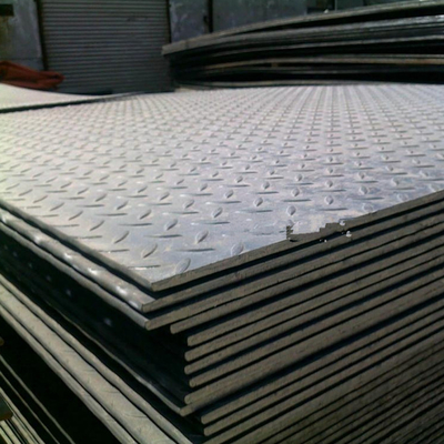 10 mm 16 mm St37 Q235b Hr Plaque à carreaux en fer à motifs